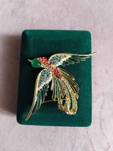 Rare sphinx brooch - rare,