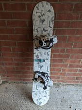 Forum Recon 153 Snowboard Package (Binding, boots & Travel Bags Included)