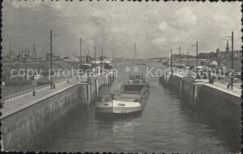 Ijmuiden zuidersluis lock - ijmuiden,