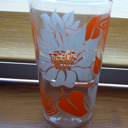 Vintage drinking tumbler - x,