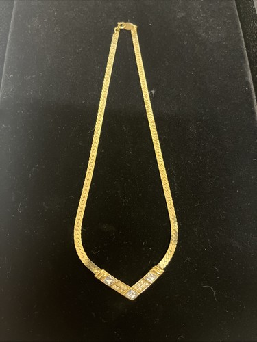 Trifari gold tone - gold,
