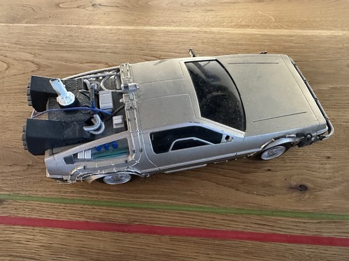Maxi car back the future - to,