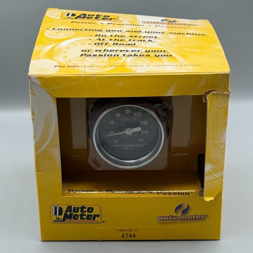 Autometer 4744 carbon - autometer,