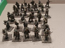 28mm Bolt Action German Paratroopers Fallschirmager X 31 Painted, Offensive Mini