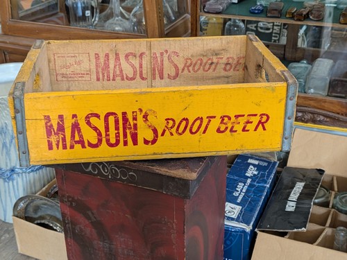 Mason root beer wooden - mason's,