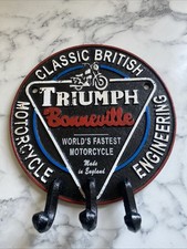nice TRIUMPH BONNEVILLE   Cast
