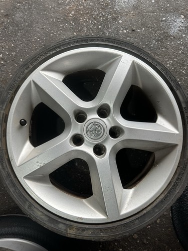 Vauxhall astra alloy wheel - ,