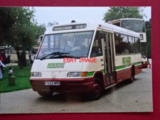PHOTO  READING TRANSPORT MERCEDES 811D BUS  REG NO F533 NRD VIEW 2