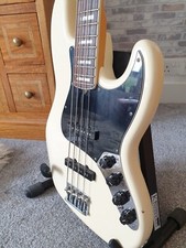 American Fender Deluxe jazz Active Bass