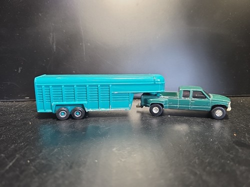 Vintage ertl chevy - 1/64,
