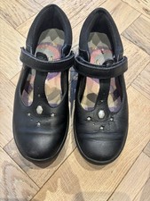 Girl’s Clarks School Shoes Size 1.5F