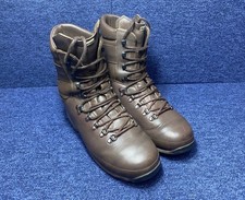 SIZE UK 10M - Altberg Defender