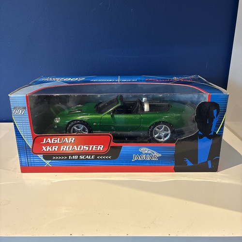 James bond 007 - james, xkr