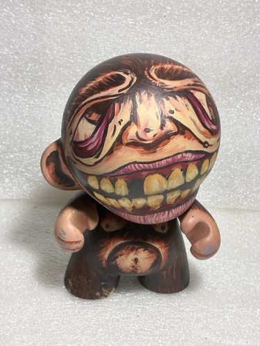 Gross repulsive munny - gross, dunny
