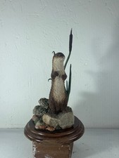 Country Artists Otter Standing