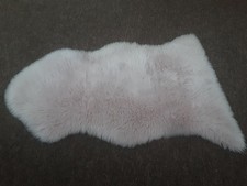 A LOVELY SMALL LIVING ROOM RUG