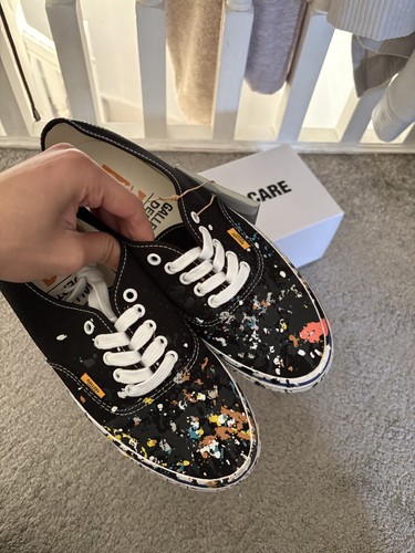 Vans gallery dept department - gallery,