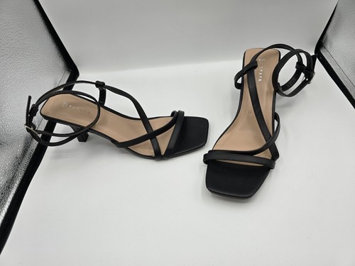Matalan strappy black square - black,