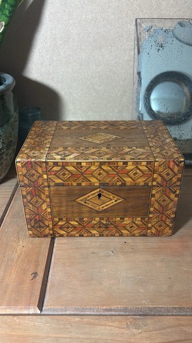 Vintage wooden jewellery box - vintage,