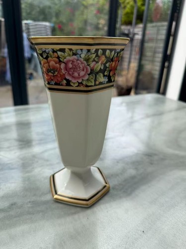Wedgwood vase clio - vase, and