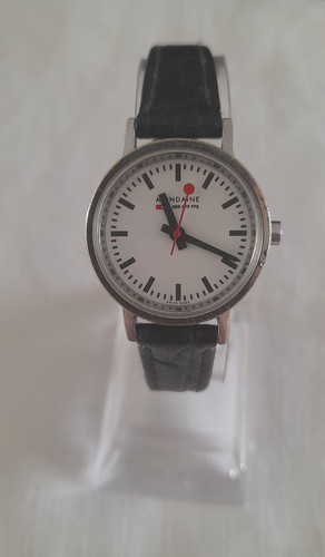 Mondaine official swiss - mondaine,