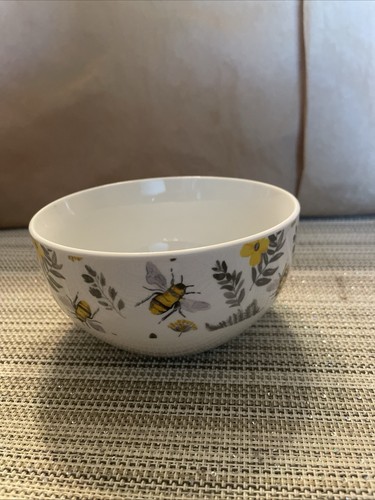 Spring floral bumble bee - bumble,