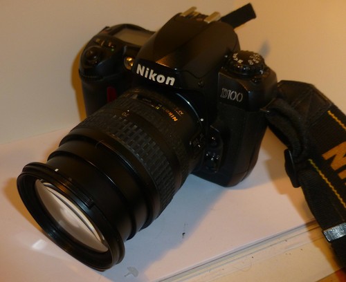 Nikon d100 dslr 70mm af - d100, +
