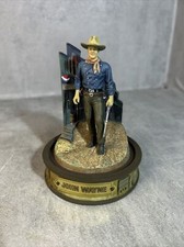 JOHN WAYNE SCULPTURE Limited Edition Franklin mint Figurine in glass Dome