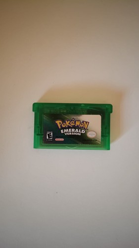 Pokemon emerald game boy - -,