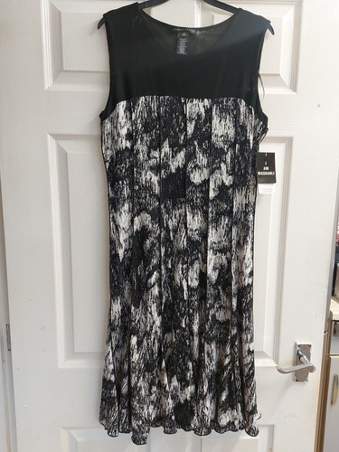 Bnwt sandra darren black - sandra,
