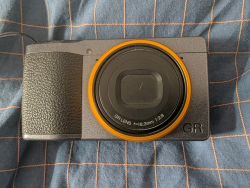 Ricoh iii 2mp aps c - iii, aps-c