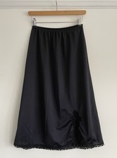 VINTAGE - CHARNOS - BLACK SLIP