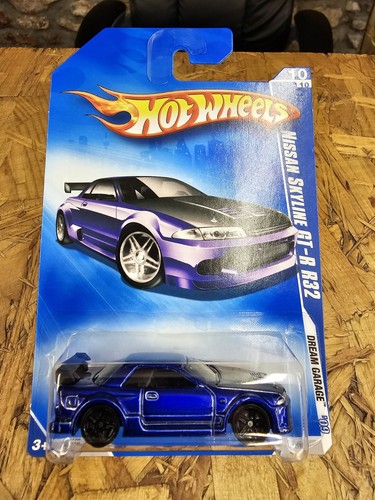 Hot wheels nissan skyline r - hot, gt-r