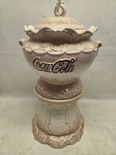 Cracker barrel coca cola - cracker,
