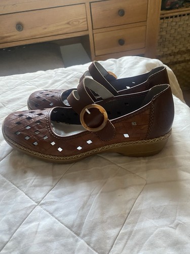 Lovely pair new - new, reiker