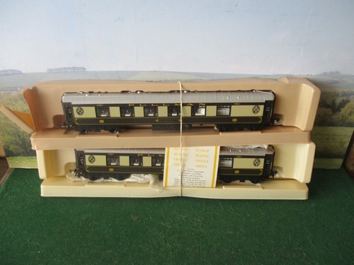Hornby pullman coach - x,