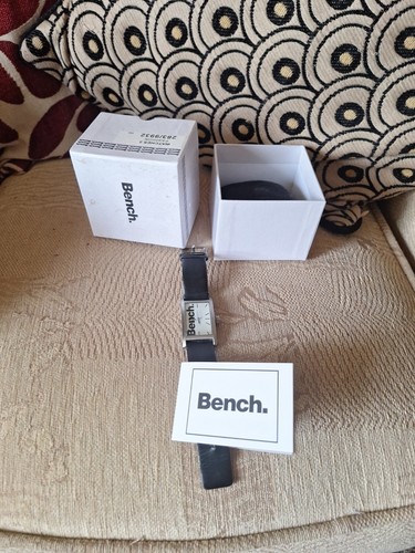 Bench watch working - working, in