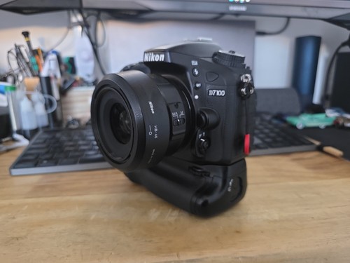 Nikon d7100 digital camera - nikon,