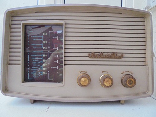 His master voice 1373 - master's, radio