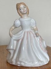 ROYAL DOULTON Figurine - HN