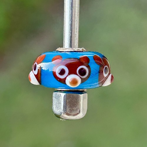 Authentic genuine trollbeads