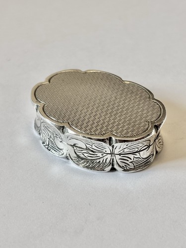 Elizabeth silver gilt snuff - ii,