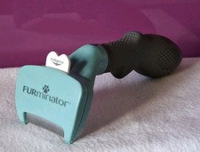 FURminator Deshedding Tool W/ Stainless Steel Comb For Grooming Short Hair Cats
