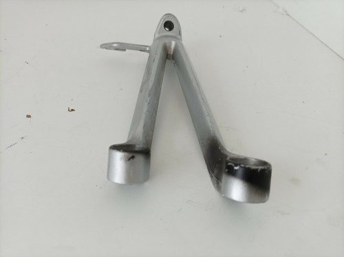 Rear footrest left - left, suzuki