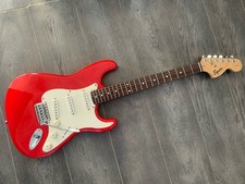 FENDER SQUIER STRATOCASTER