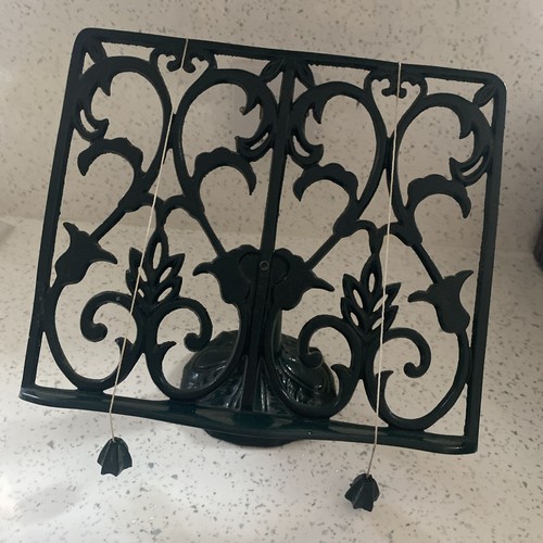 Vintage dark green cast - vintage,