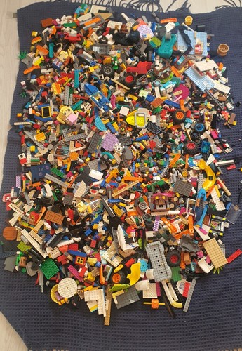 Mixed lego bricks about 8kg - bricks,