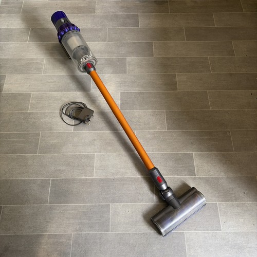 Dyson v10 cordless handheld - v10,