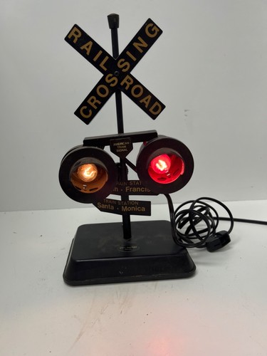 Railroad crossing signal - crossing,