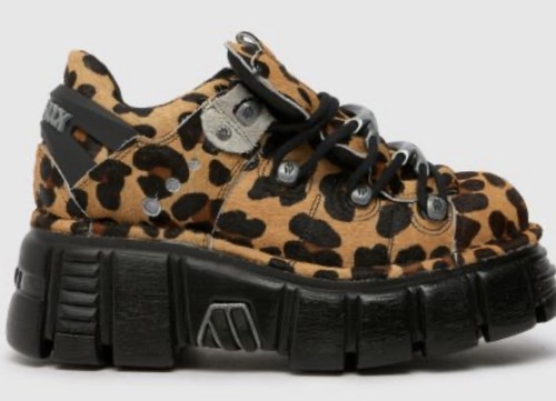 Bnib new rock leopard animal - rock,